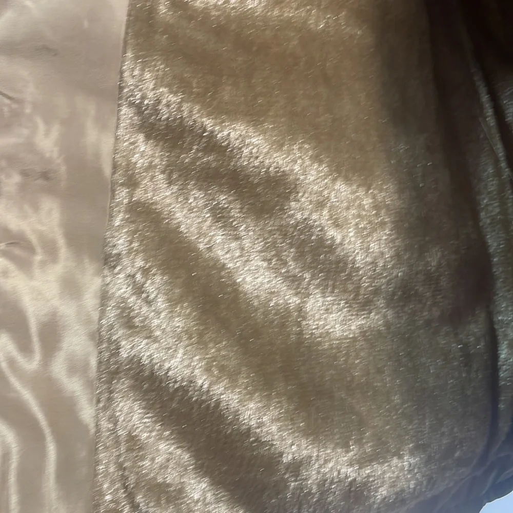 Louise Paris, Medium, Quilted, Tan Vest, Gold accents, winter, fall - Picture 9 of 10